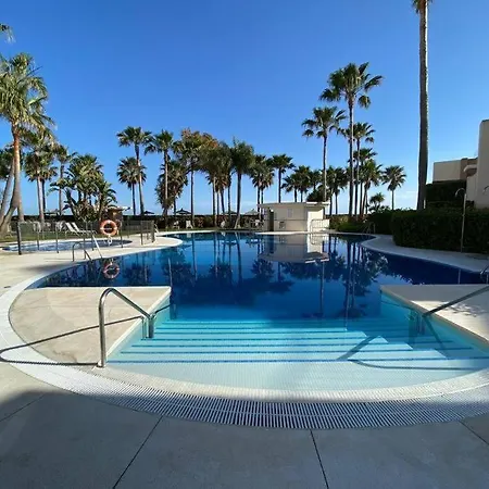 Bahia De La Plata-exclusive Seafront Apartment-4pax Lejlighed Estepona
