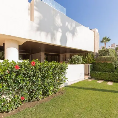 Bahia De La Plata-exclusive Seafront Apartment-4pax