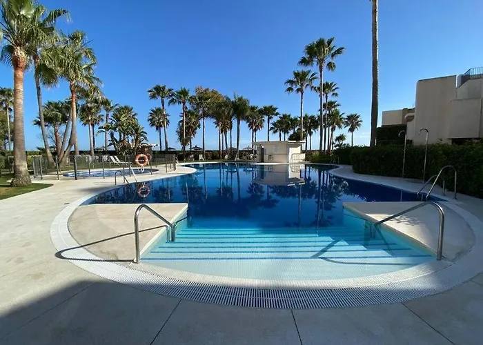 Bahia De La Plata-exclusive Seafront Apartment-4pax Lägenhet Estepona